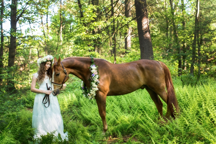 tracey-buyce-photography-bride-with-horse59.jpg