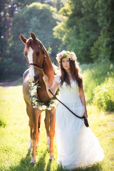 tracey-buyce-photography-bride-with-horse65.jpg