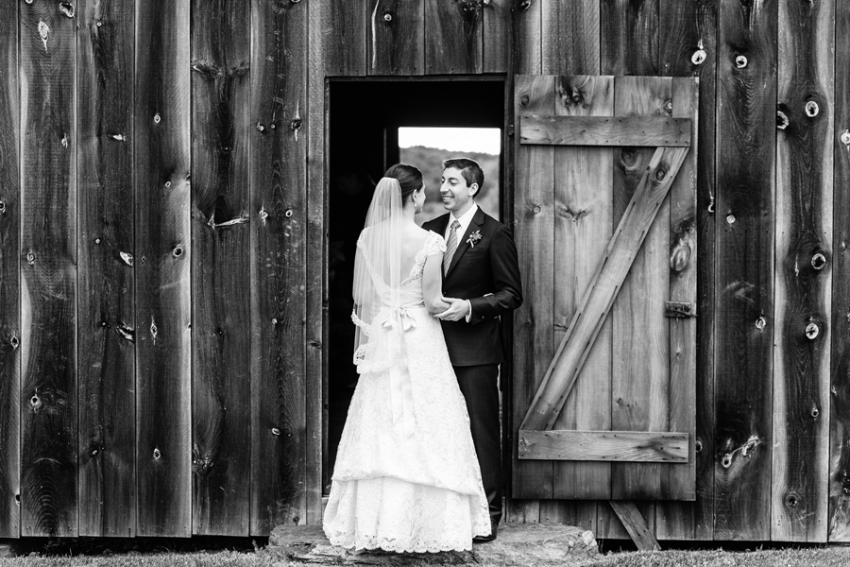 tracey-buyce-photography-nipmooose-barns-wedding-photos18.jpg